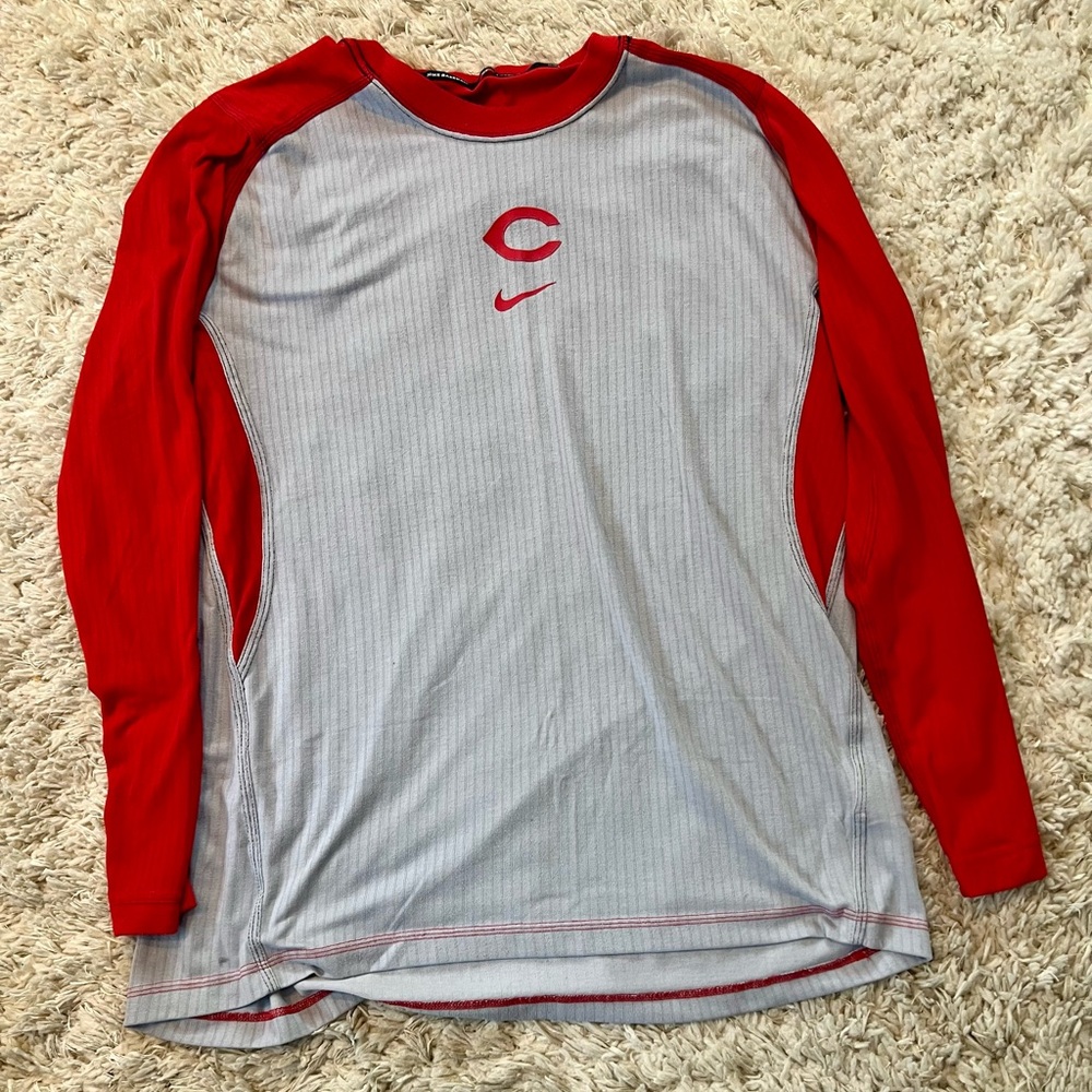 Nike Men's Cincinnati Reds Long Sleeve Shirt